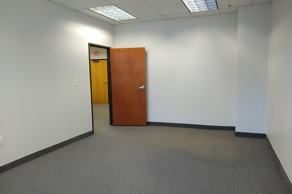 8-UIS235x95.jpg
