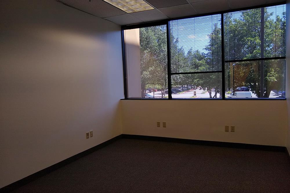 3-UIS238x95.jpg
