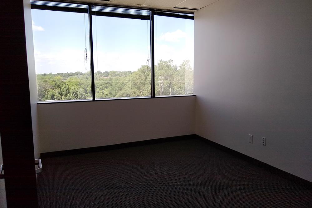 6-UIS362x95.jpg