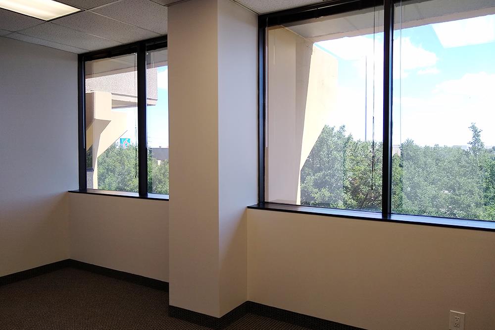 3-UIS452x95.jpg
