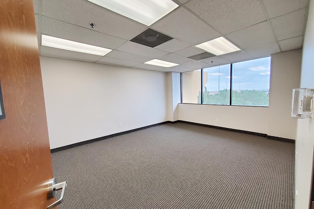 1-UIS462x95.jpg
