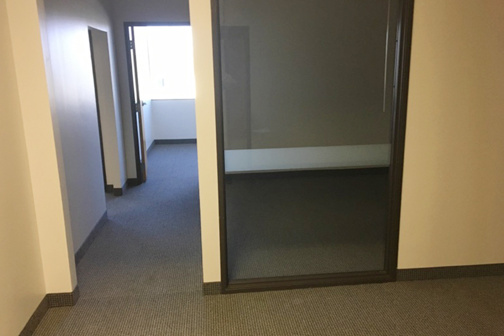 1-UIW220x95.jpg