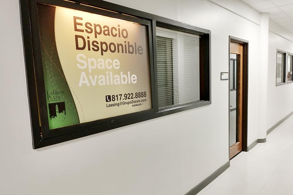 4200 South Fwy (Mall) - 98x1855-sm