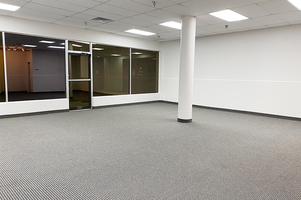 4200 South Fwy (Mall) - 98x1870-sm