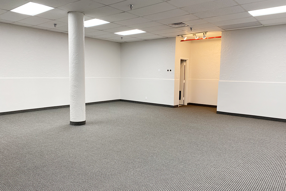 4200 South Fwy (Mall) - 98x1870-sm