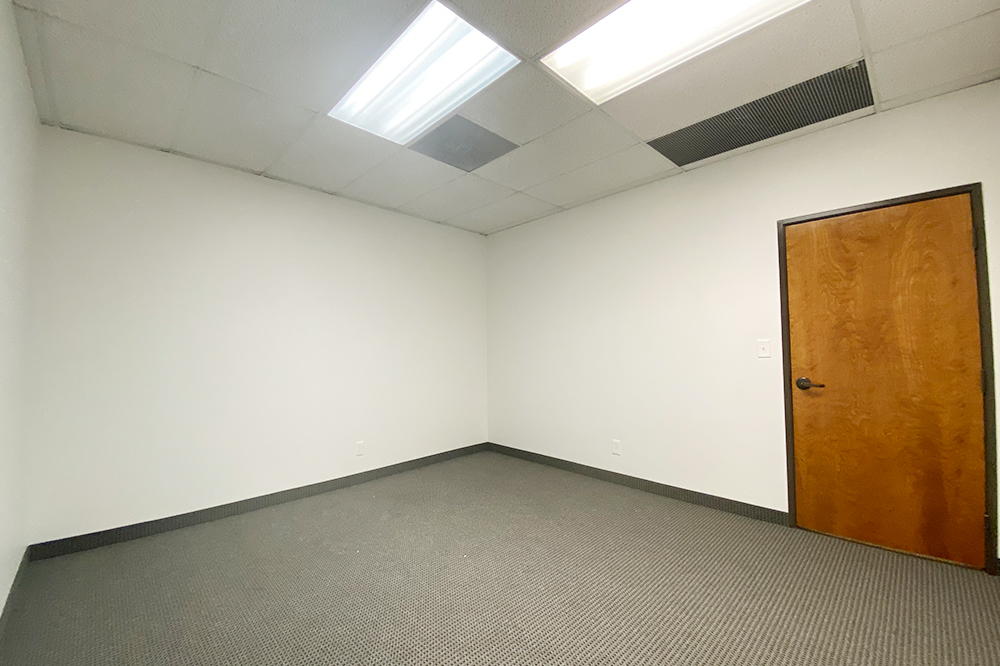 4200 South Fwy (Mall) - 98x2425-sm