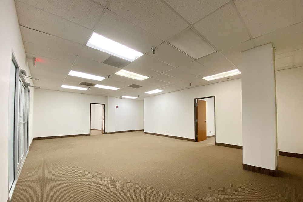 4200 South Fwy (Mall) - 98x2495-sm