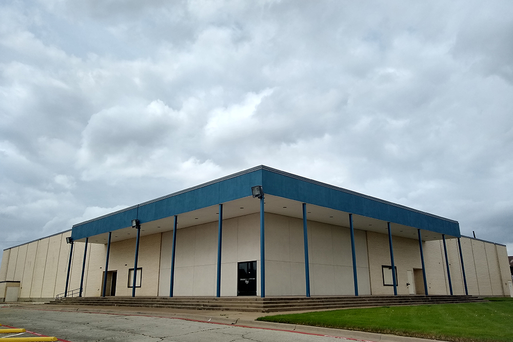 4200 South Fwy (Mall) - 98xPAD3-sm