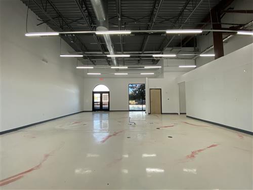 4200 South Fwy (Mall) - 98xPAD7-17-sm