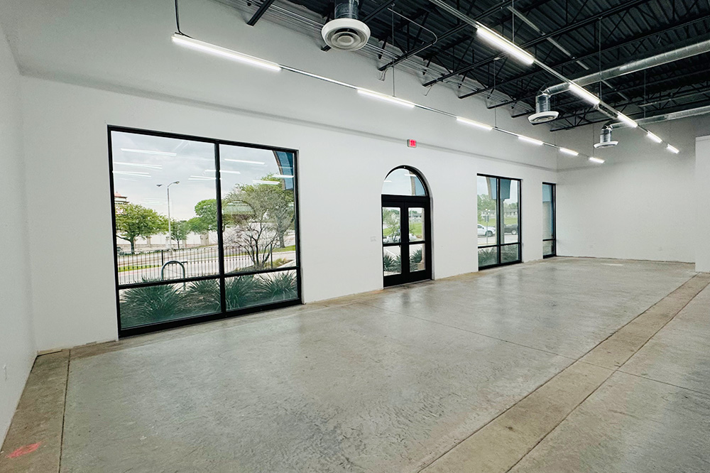 4200 South Fwy (Mall) - 98xPAD7-72-sm