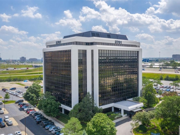 property with office space for rent at 3701 Algonquin Rd., Rolling Meadows, IL 60008, USA