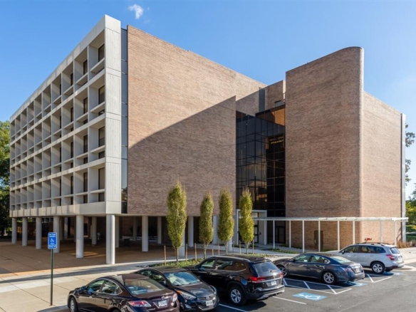 property with office space for rent at 8320 Old Courthouse Rd., Suite 500, Vienna, VA 22182, USA