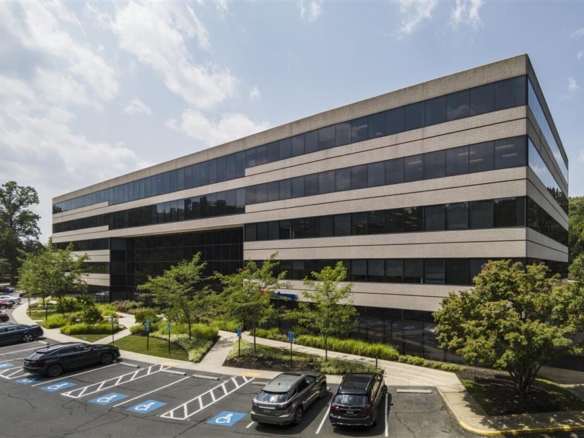property with office space for rent at 9990 Fairfax Boulevard, Fairfax, VA 22030, USA