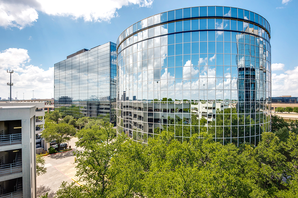 property with office space for rent at 8330-8360 Lyndon B Johnson Fwy, Dallas, TX 75243, USA