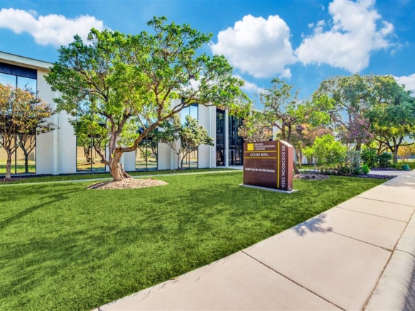 property with office space for rent at 4203 Woodcock Dr, San Antonio, TX 78228, USA