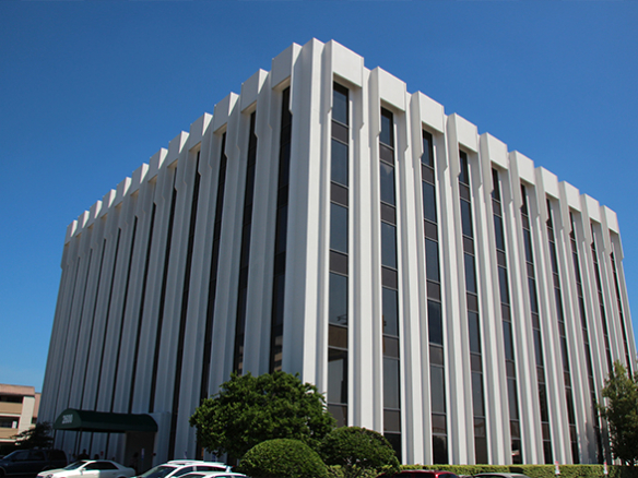 property with office space for rent at 2600 South Loop West, Houston, TX 77054, USA