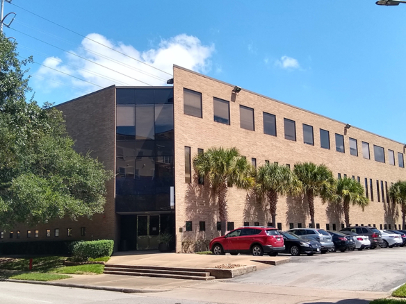property with office space for rent at 4101 Greenbriar Dr, Houston, TX 77098, USA