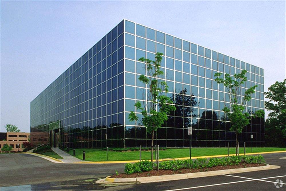 property with office space for rent at 1875 Campus Commons Dr., Reston, VA 20191, USA