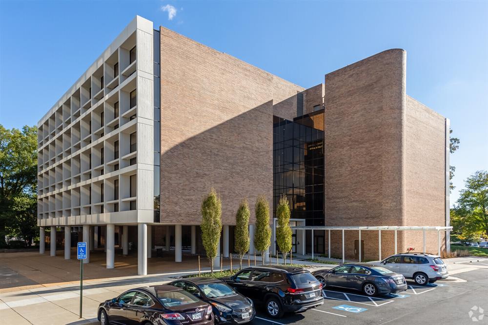 property with office space for rent at 8320 Old Courthouse Rd., Vienna, VA 22182, USA
