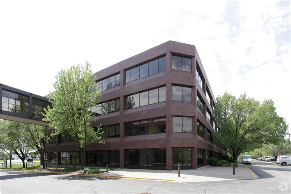 property with office space for rent at 700 E Butterfield Rd., Lombard, IL 60148, USA