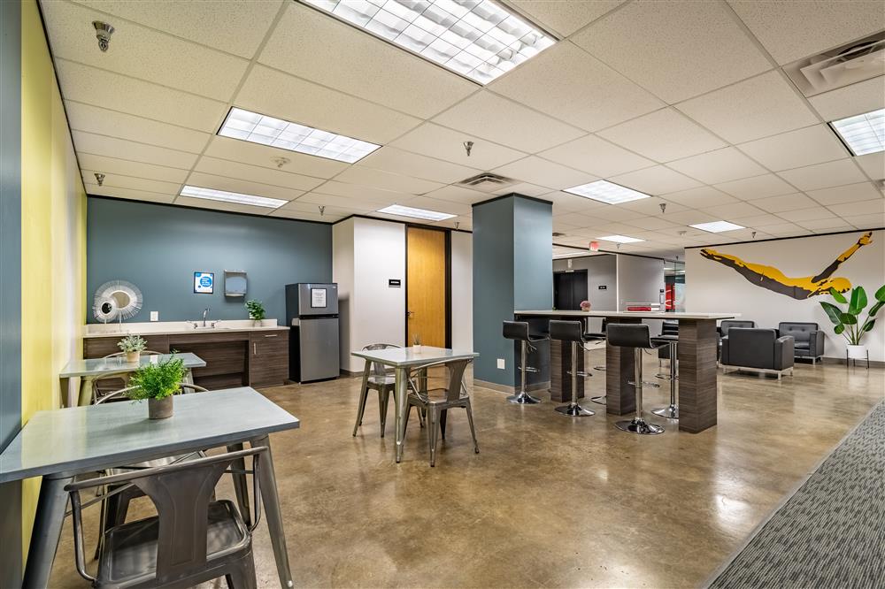 property with office space for rent at 8330-8360 Lyndon B Johnson Fwy, Dallas, TX 75243, USA