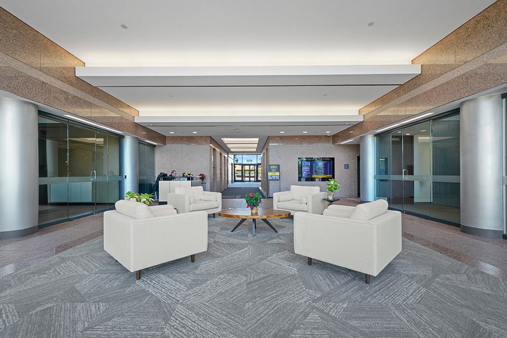 property with office space for rent at 1750 E Golf Road, Schaumburg, IL 60173, USA
